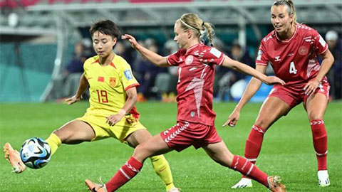 Nghi bị trọng tài ‘chơi xấu' trận gặp Đan Mạch, Trung Quốc khiếu nại FIFA